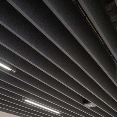 Кубообразный реечный потолок 150x30x150 шаг 120 мм RAL